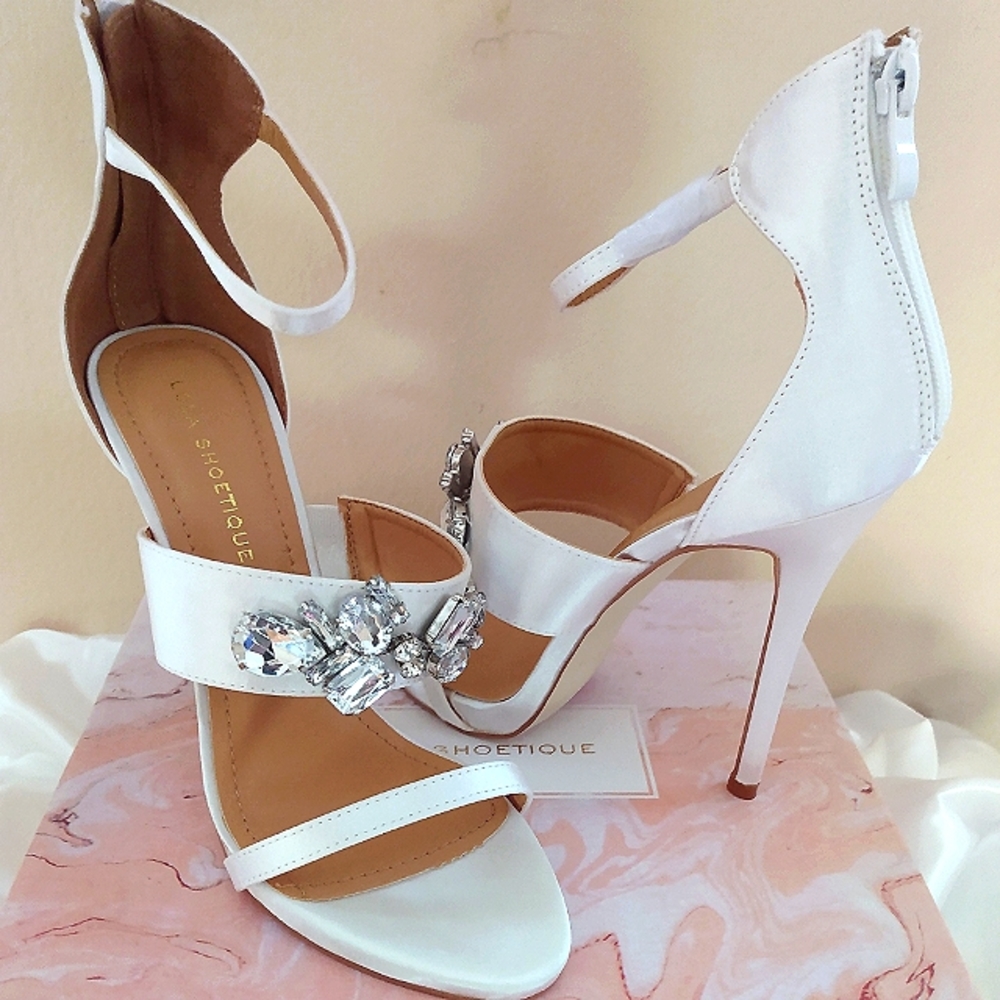 Lola Shoetique White Satin Jeweled Open Toe Heel Sandals